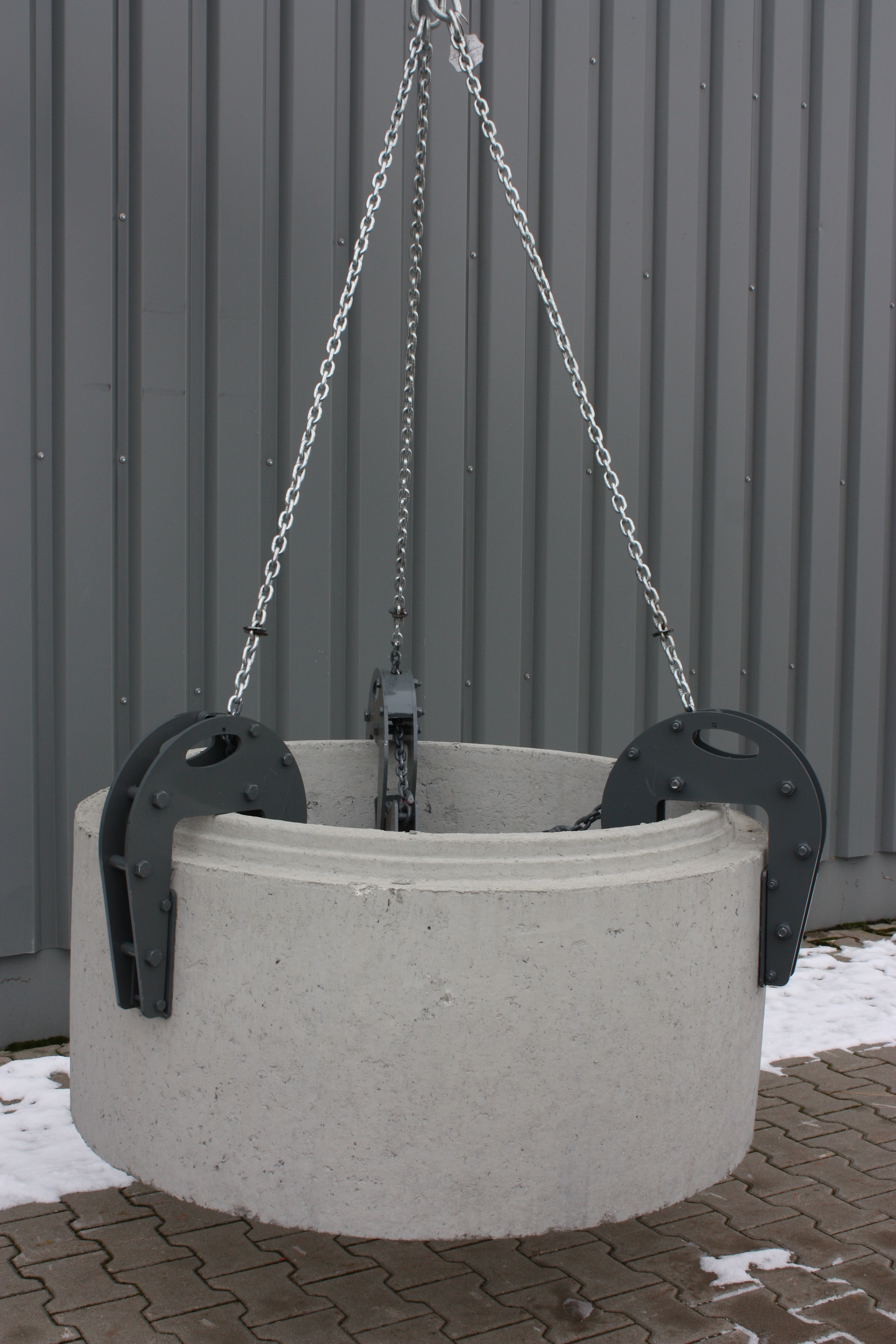 1063 Schachtringklemme (verzinkt)